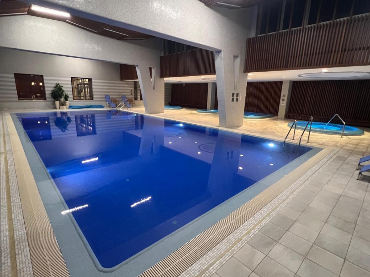 Luxury Apartment Dunapest With Spa And Pool Budapest Exterior photo